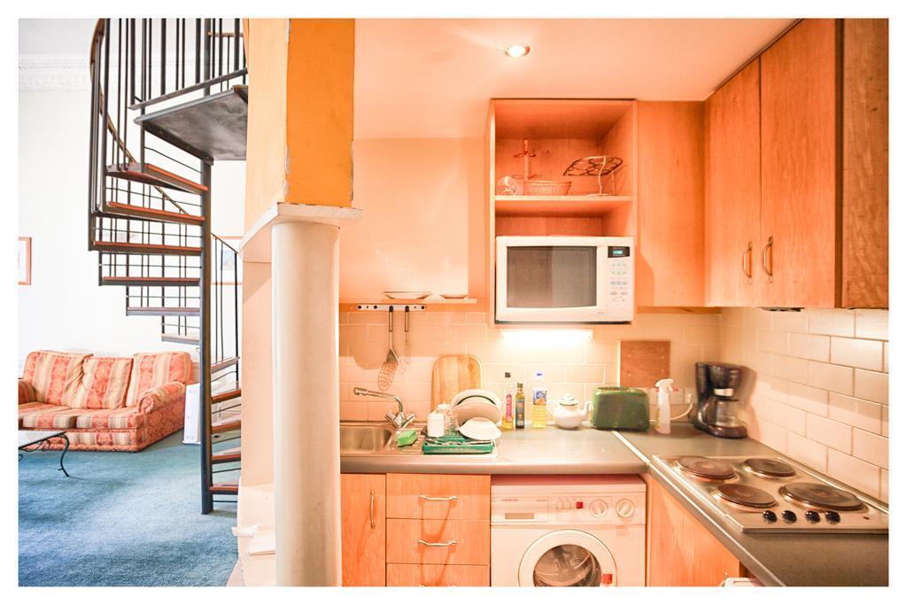 Hostal Mec *